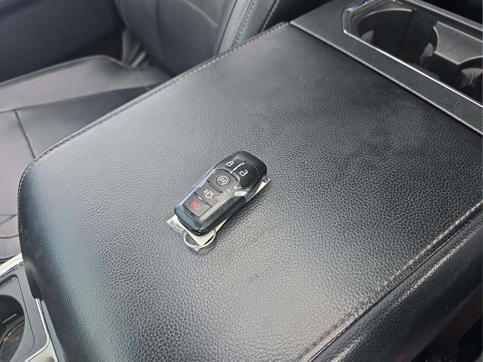 Used 2015 Ford F150 Lariat image 10