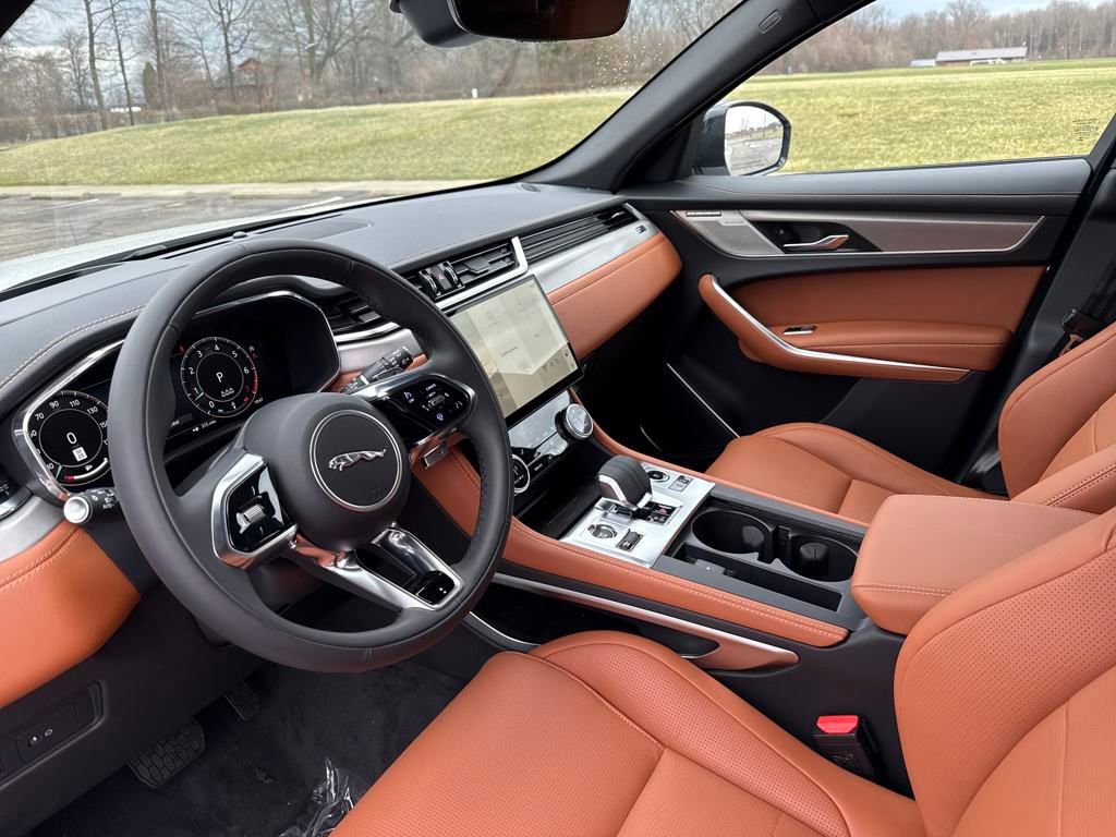 New 2026 Jaguar F-PACE R-Dynamic S image 12