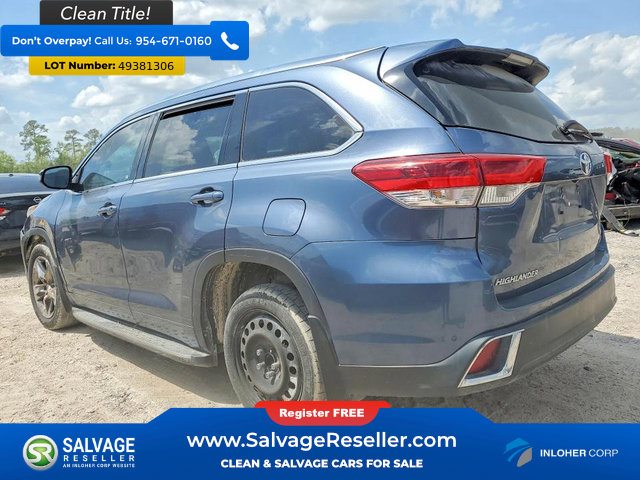 Used 2019 Toyota Highlander Limited Platinum FWD image 3
