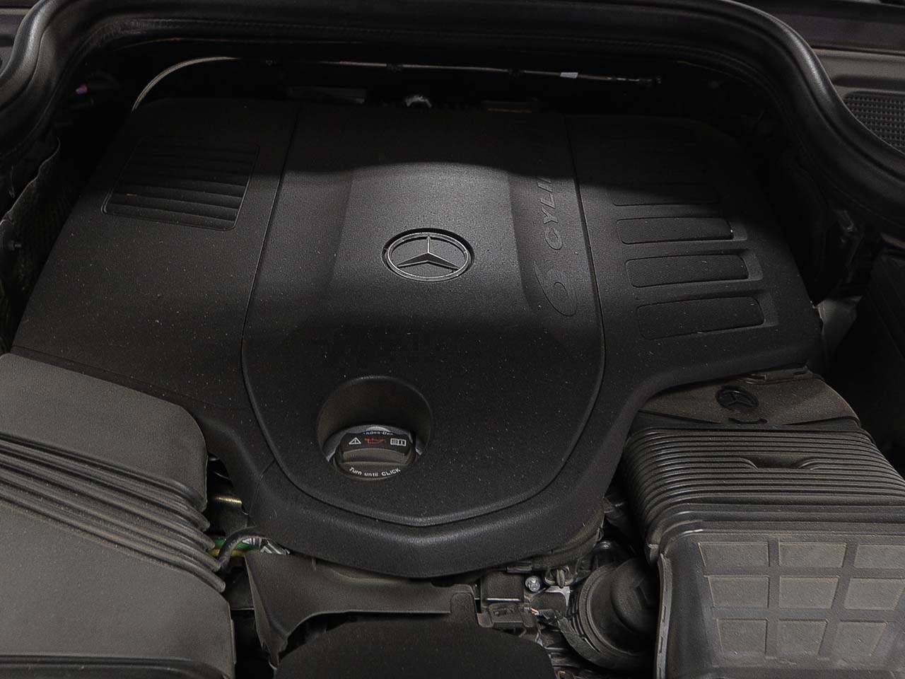 Used 2024 Mercedes-Benz GLS 450 4MATIC image 19