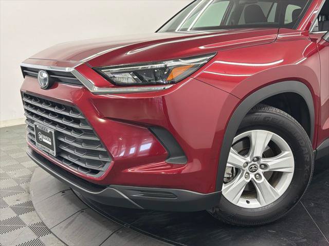 Certified 2025 Toyota Grand Highlander FWD image 4