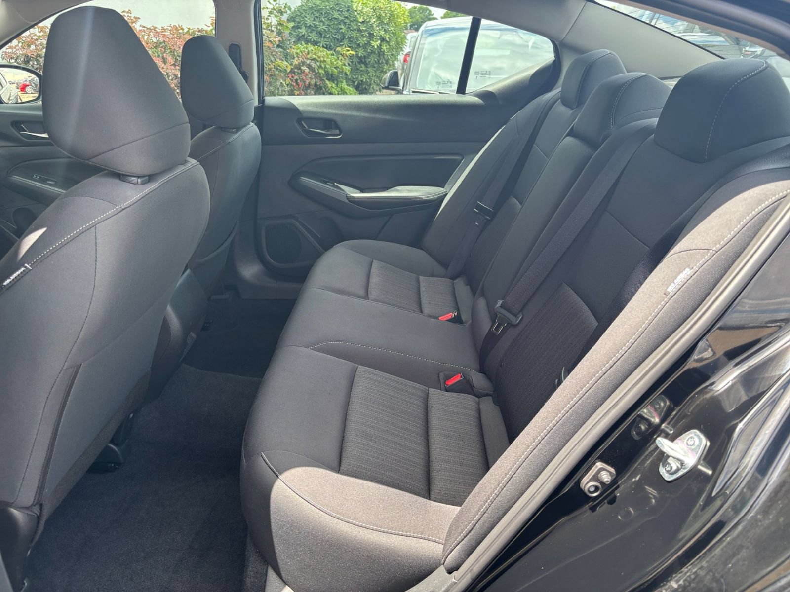 Used 2025 Nissan Altima 2.5 SV FWD image 27