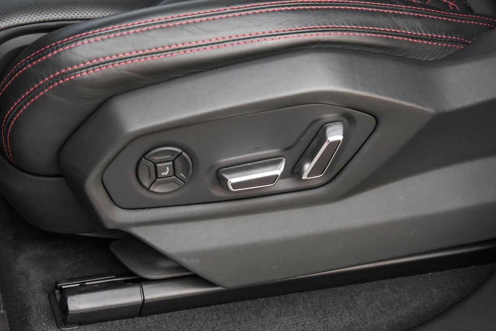 Used 2022 Lamborghini Urus image 42