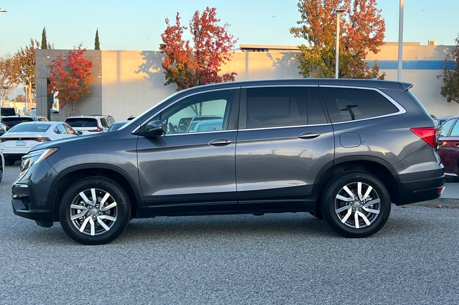 Used 2021 Honda Pilot EX image 2