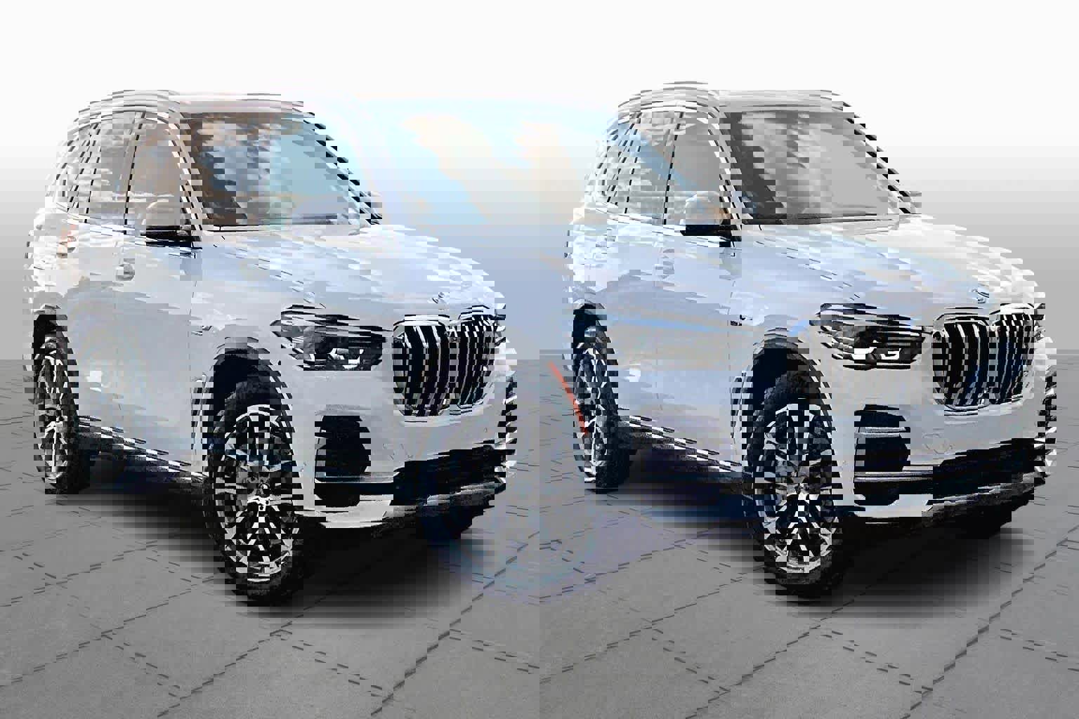 Certified 2023 BMW X5 xDrive45e w/ Climate Comfort Package image 2