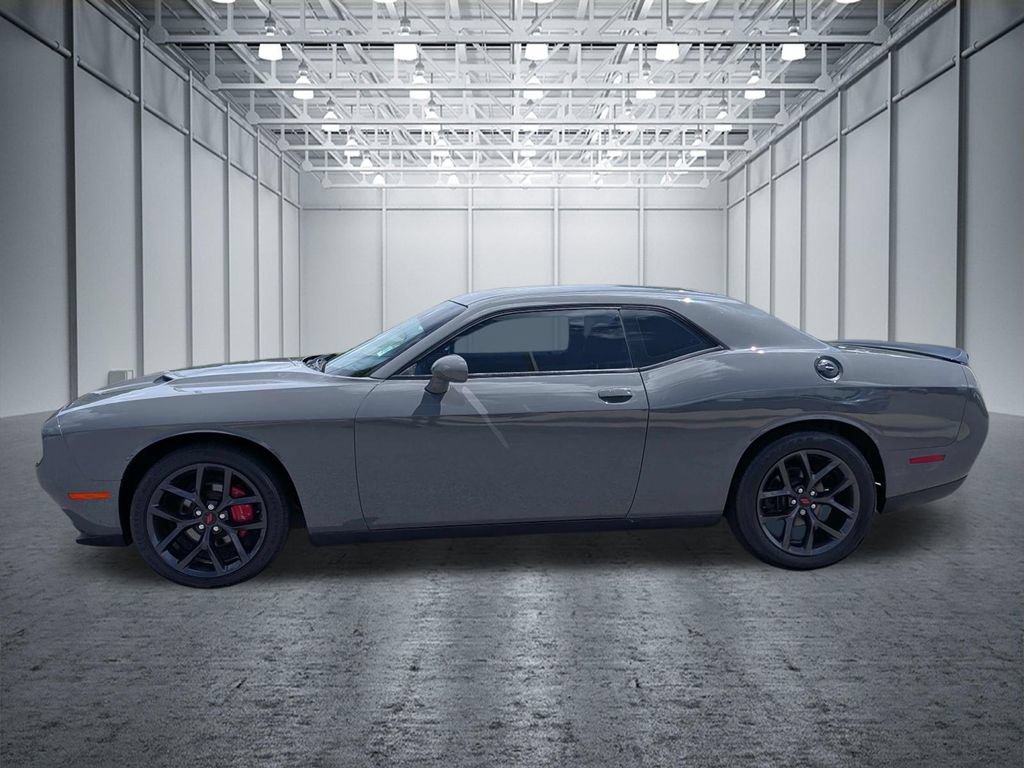 Used 2019 Dodge Challenger SXT w/ Blacktop Package RWD image 10