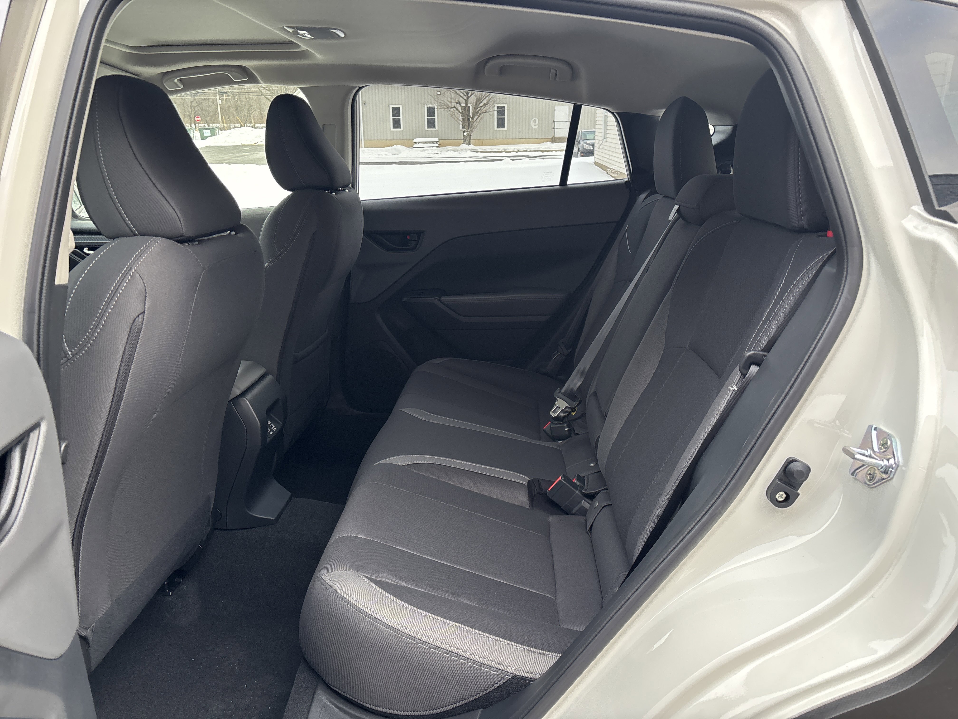 Used 2025 Subaru Crosstrek 2.0i Premium image 14