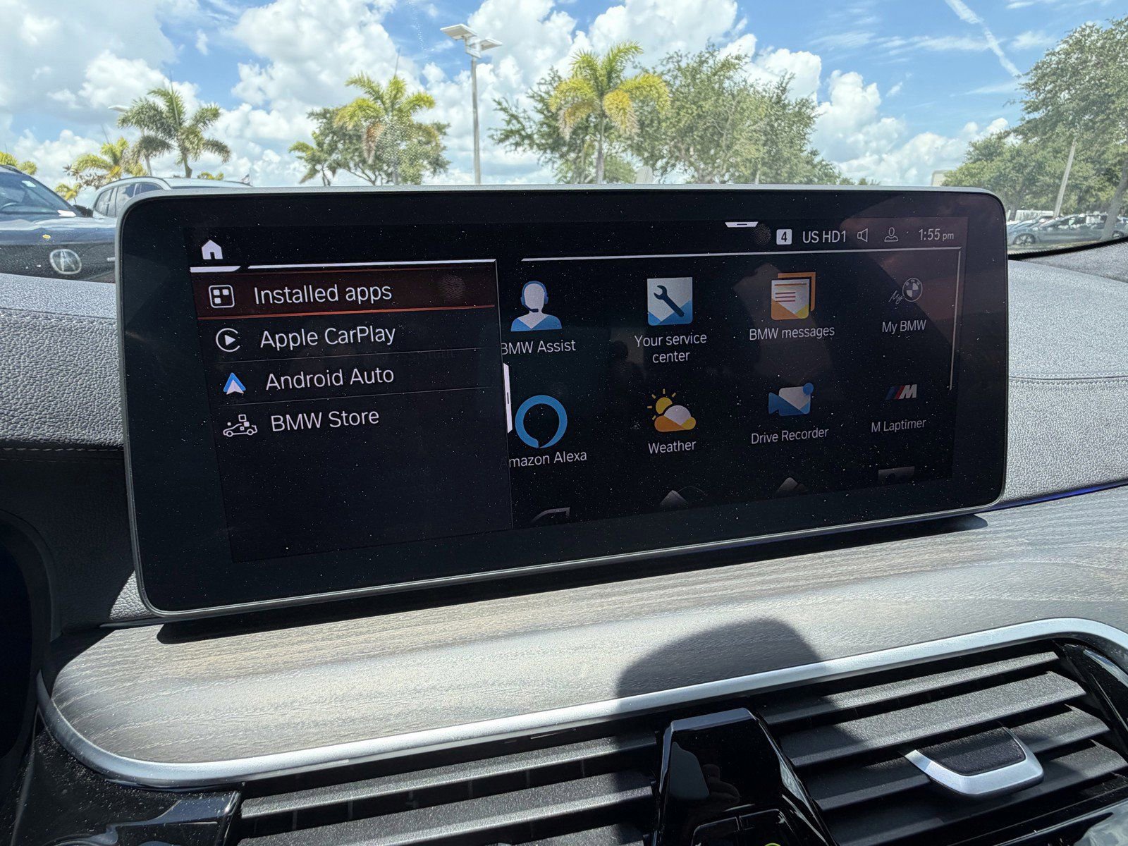 Used 2023 BMW M550i xDrive w/ Dynamic Handling Package AWD/4WD image 28