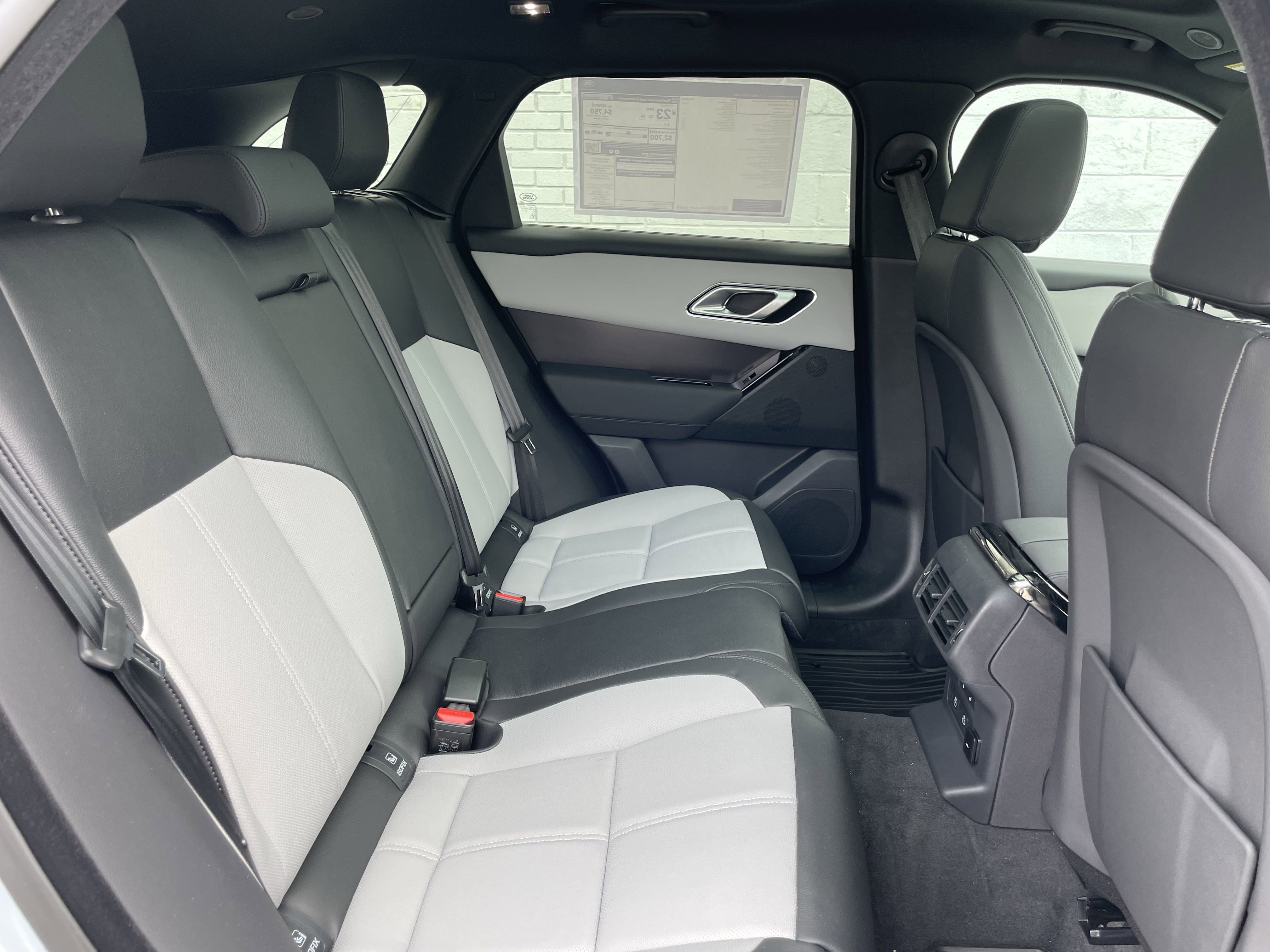 New 2026 Land Rover Range Rover Velar Dynamic SE image 31