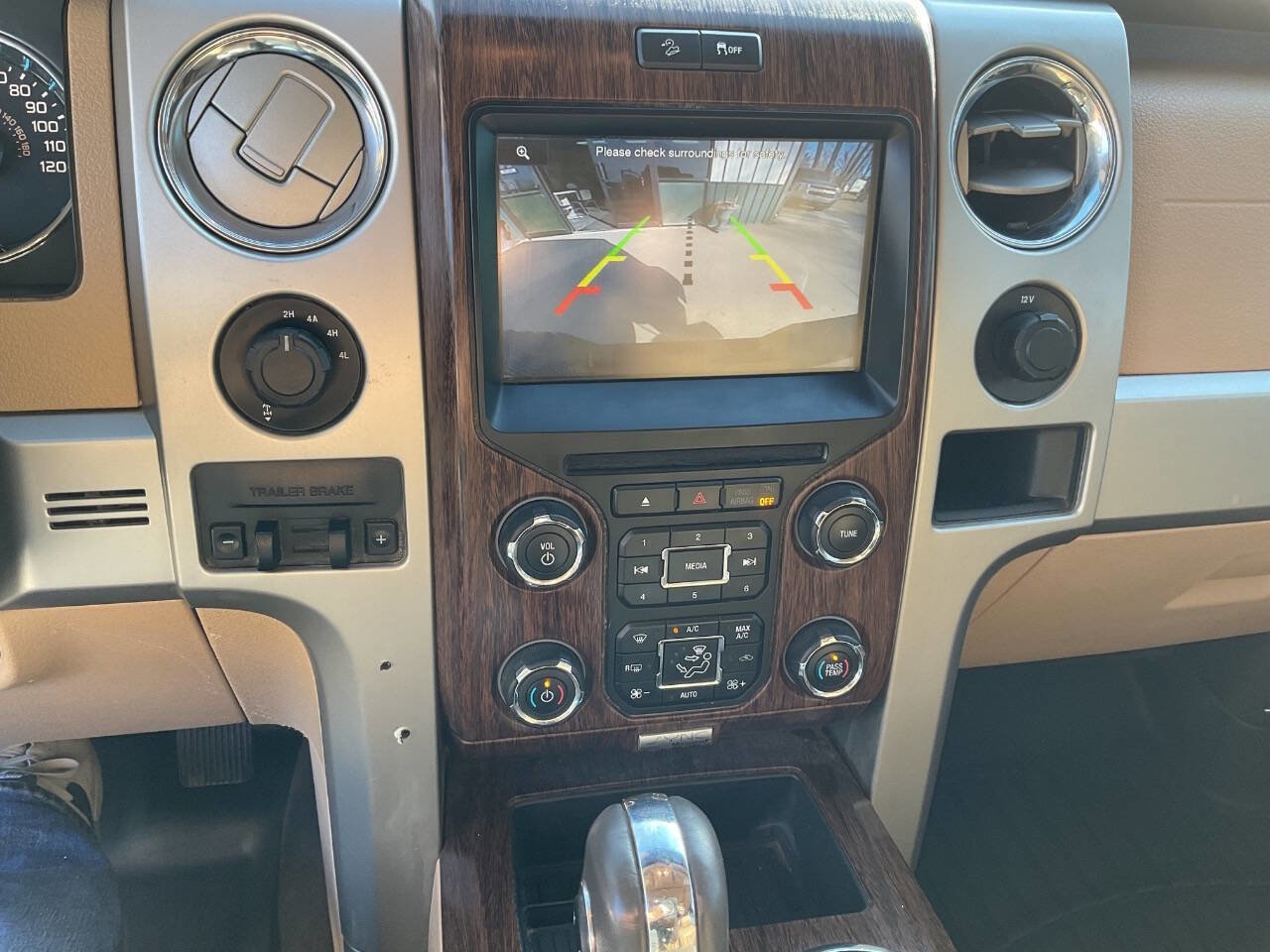 Used 2014 Ford F150 Lariat w/ Equipment Group 502A Luxury AWD/4WD image 19