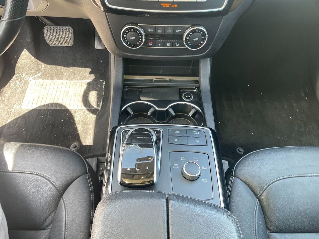 Used 2017 Mercedes-Benz GLS 450 4MATIC image 22