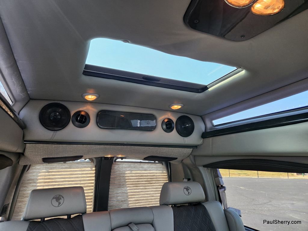 Used 2021 Chevrolet Express 2500 LS w/ Enhanced Convenience Package image 55