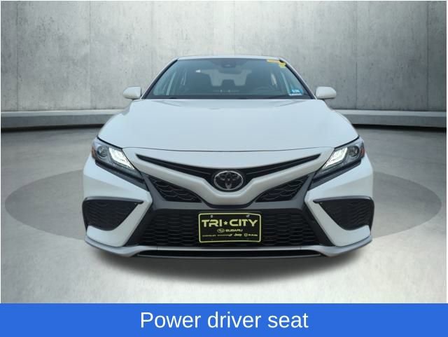 Used 2022 Toyota Camry XSE image 8
