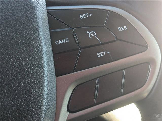 Used 2019 Jeep Cherokee Latitude Plus w/ Cold Weather Group image 10