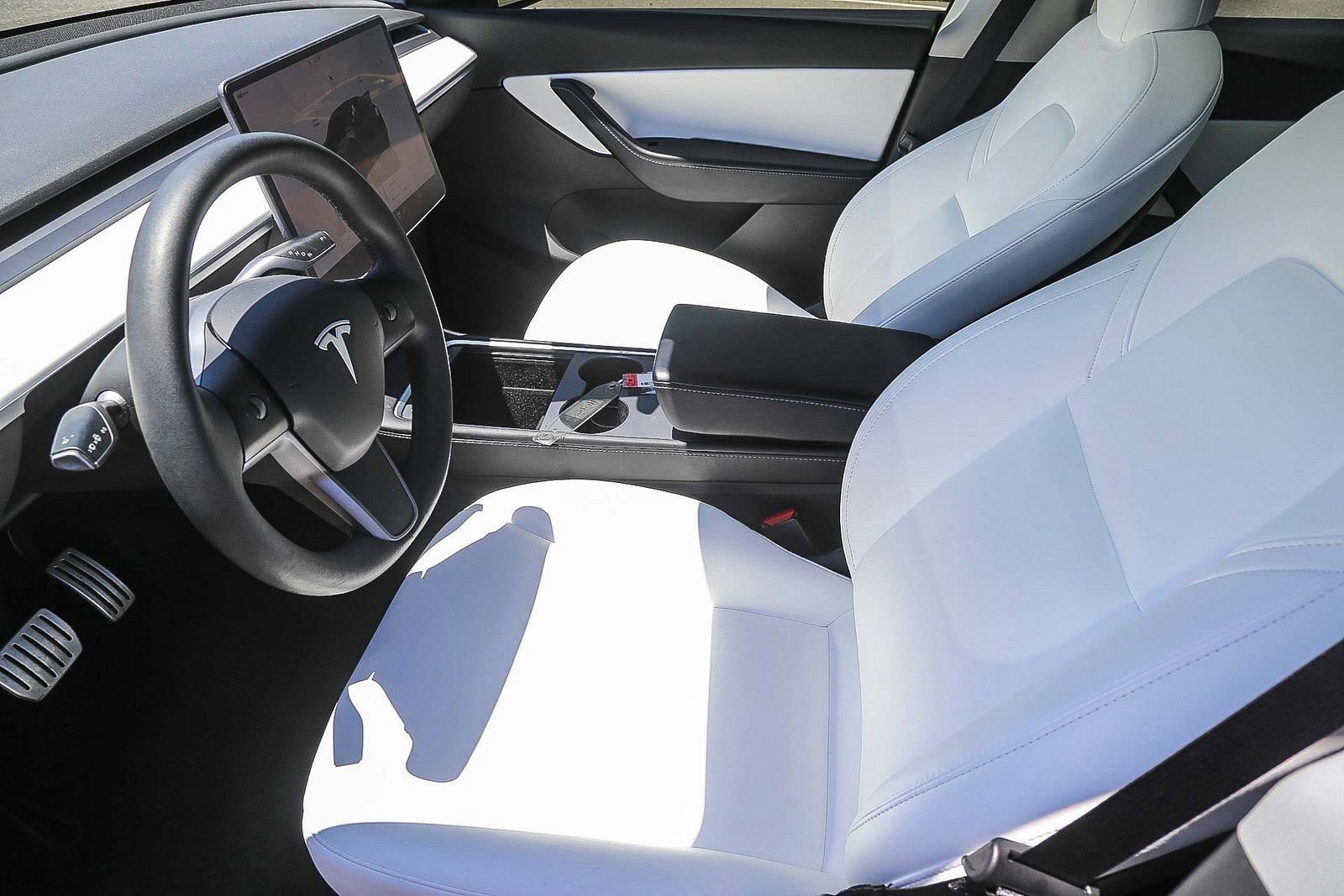 Used 2022 Tesla Model Y Performance AWD/4WD image 5