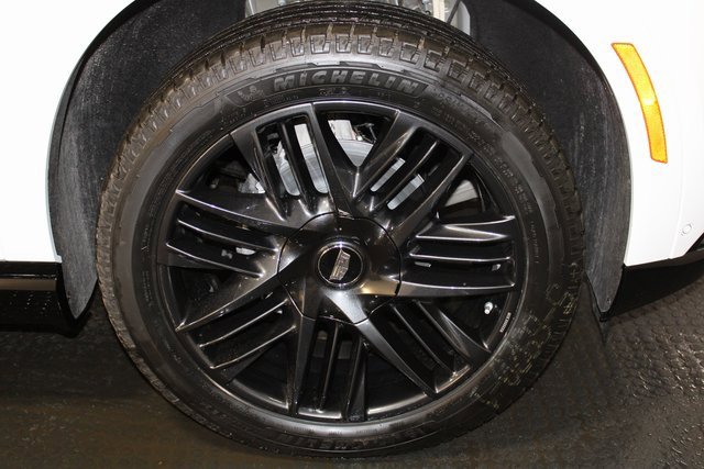 New 2025 Cadillac Escalade IQ Sport 1 w/ LPO, ONYX Package image 44