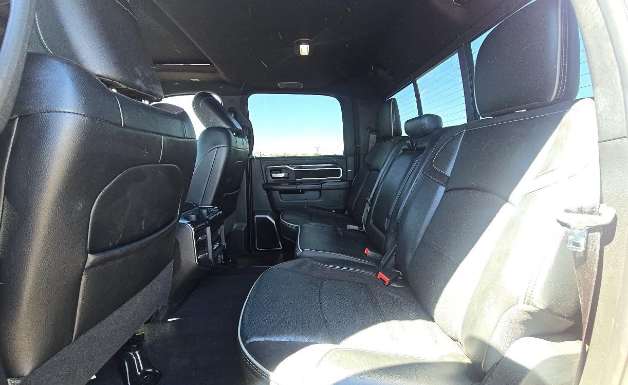 Used 2023 RAM 3500 Laramie AWD/4WD image 10