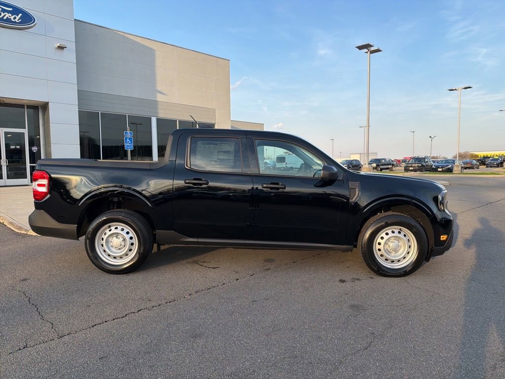 New 2026 Ford Maverick XL w/ Equipment Group 101A AWD/4WD image 2