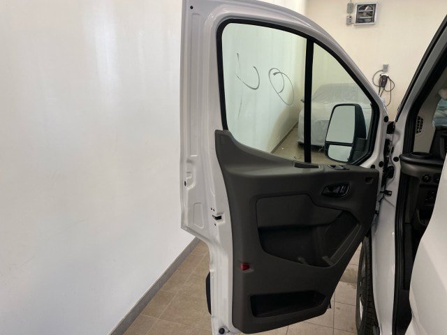 New 2024 Ford Transit 250 Low Roof image 17