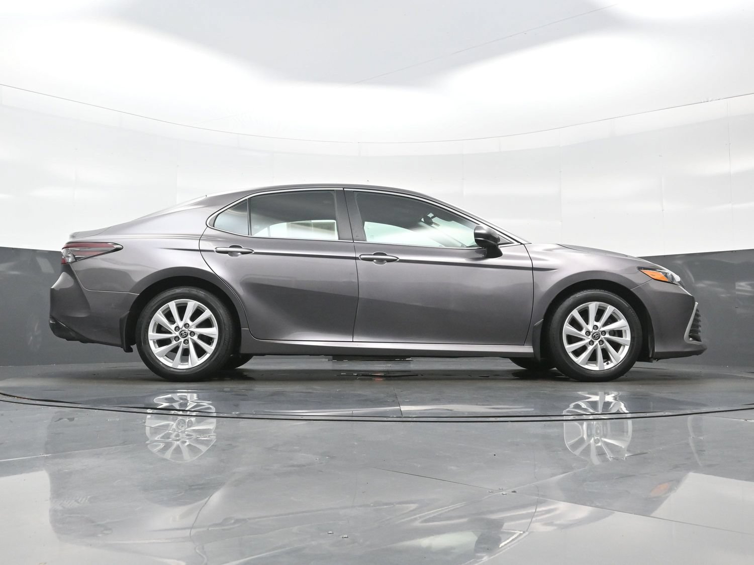 Used 2023 Toyota Camry LE w/ Protection Package (Q2) (TMS) FWD image 33