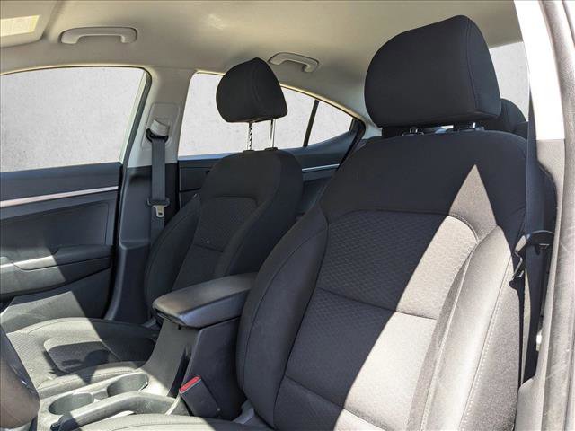 Used 2019 Hyundai Elantra SE w/ Cargo Package FWD image 11