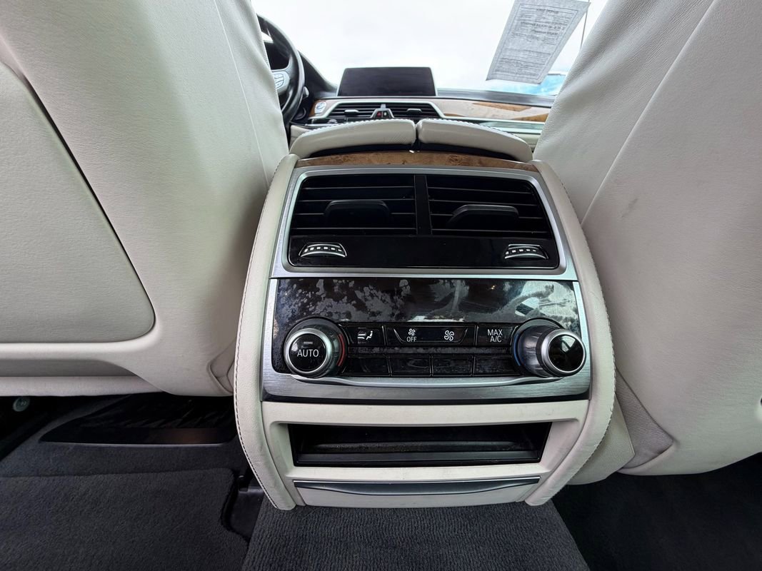 Used 2016 BMW 750i xDrive xDrive image 15