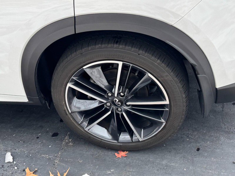 Used 2023 INFINITI QX55 Luxe w/ Cargo Package image 5