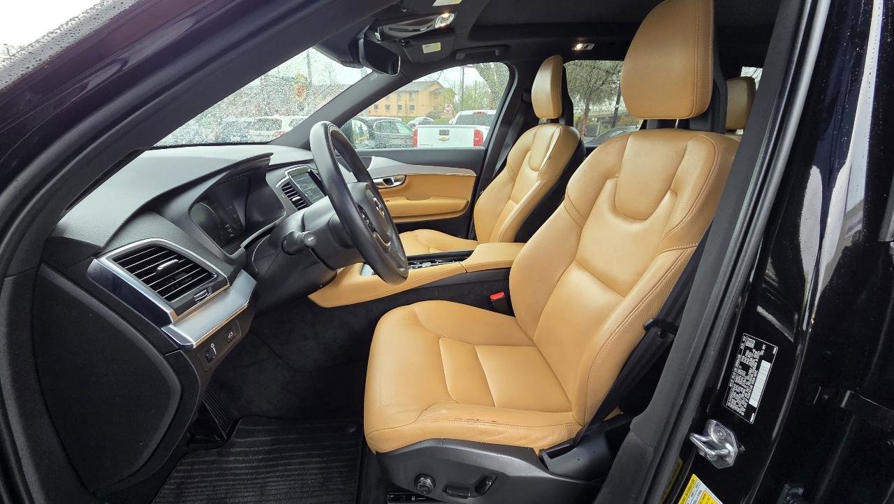 Used 2018 Volvo XC90 T5 Momentum w/ Convenience Package image 13