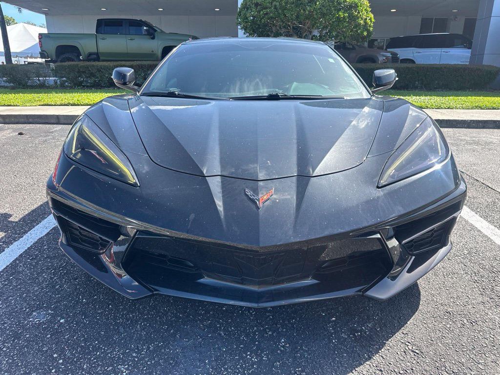 Used 2021 Chevrolet Corvette Stingray Coupe w/ Z51 Performance Package RWD image 2
