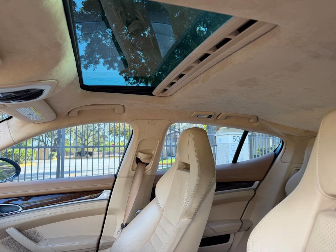 Used 2010 Porsche Panamera Turbo image 30