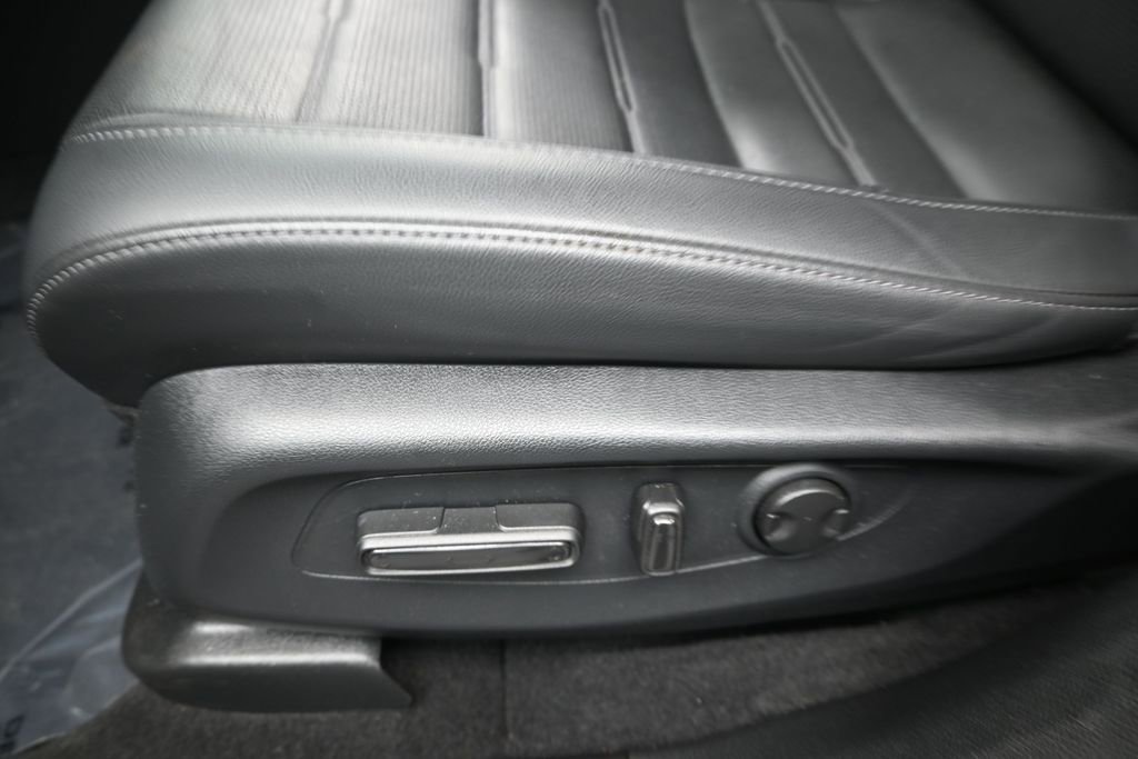 Used 2024 Honda CR-V EX-L image 12