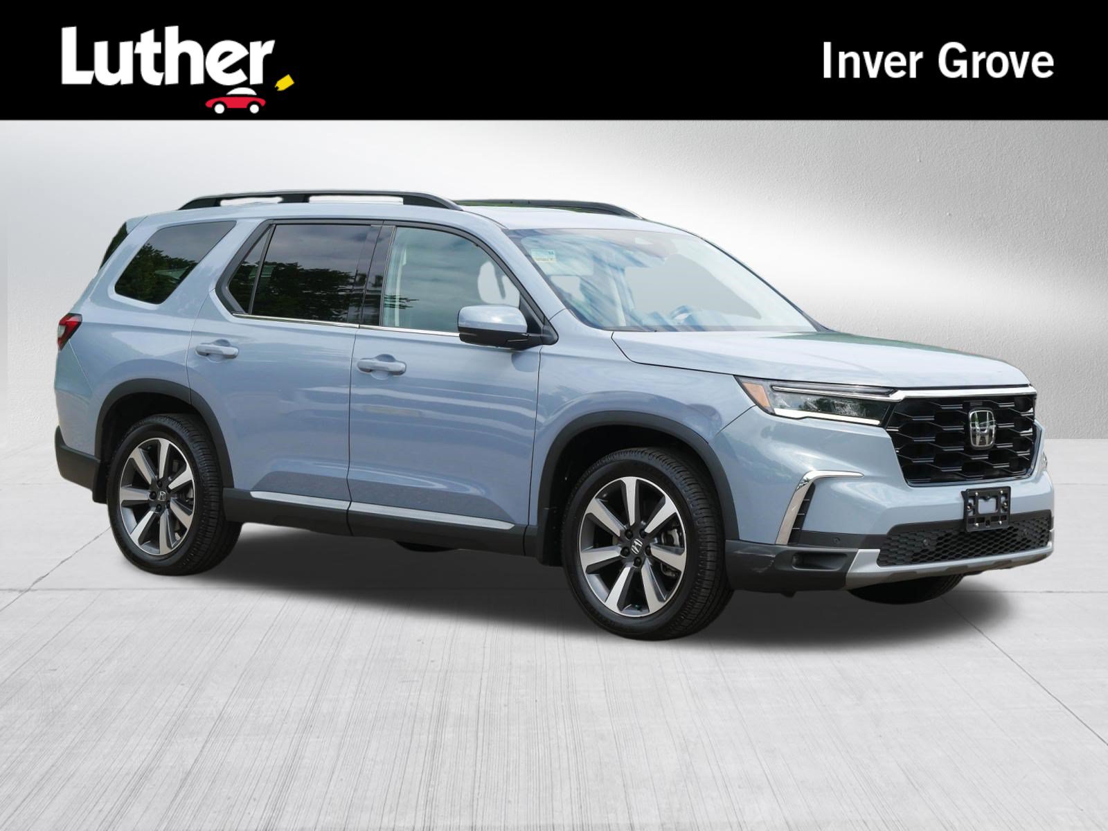 Used 2023 Honda Pilot Touring image 1