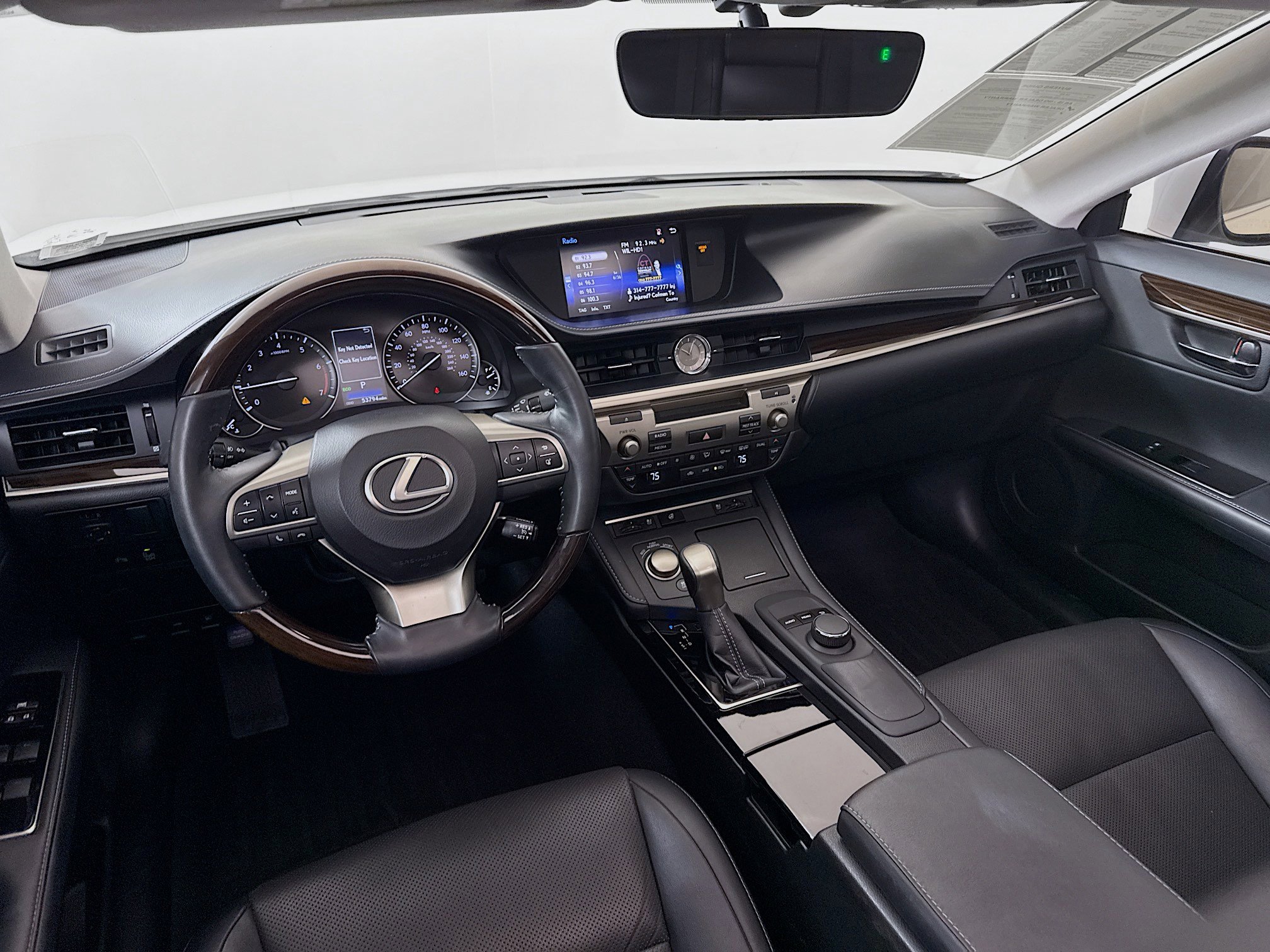 Used 2016 Lexus ES 350 w/ Premium Package w/Wood Trim image 23