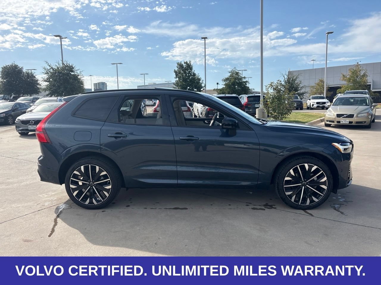 Certified 2026 Volvo XC60 B5 Ultra AWD/4WD image 4