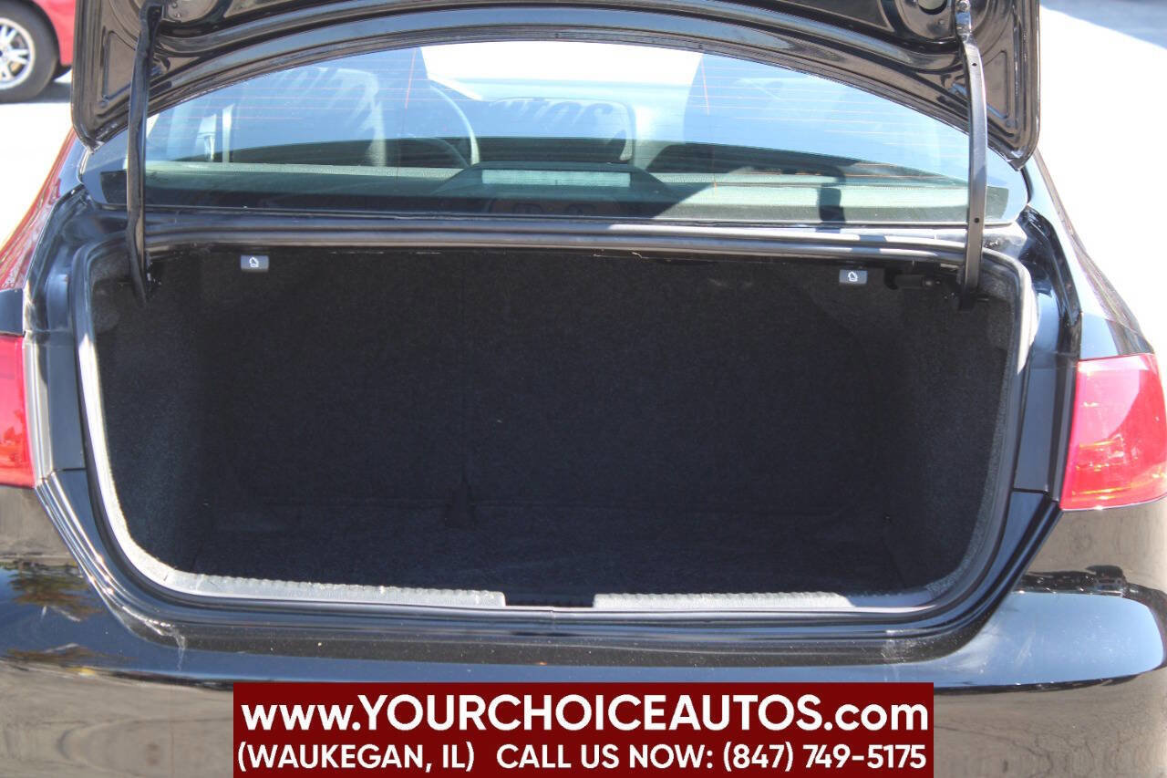 Used 2014 Volkswagen Jetta S image 11