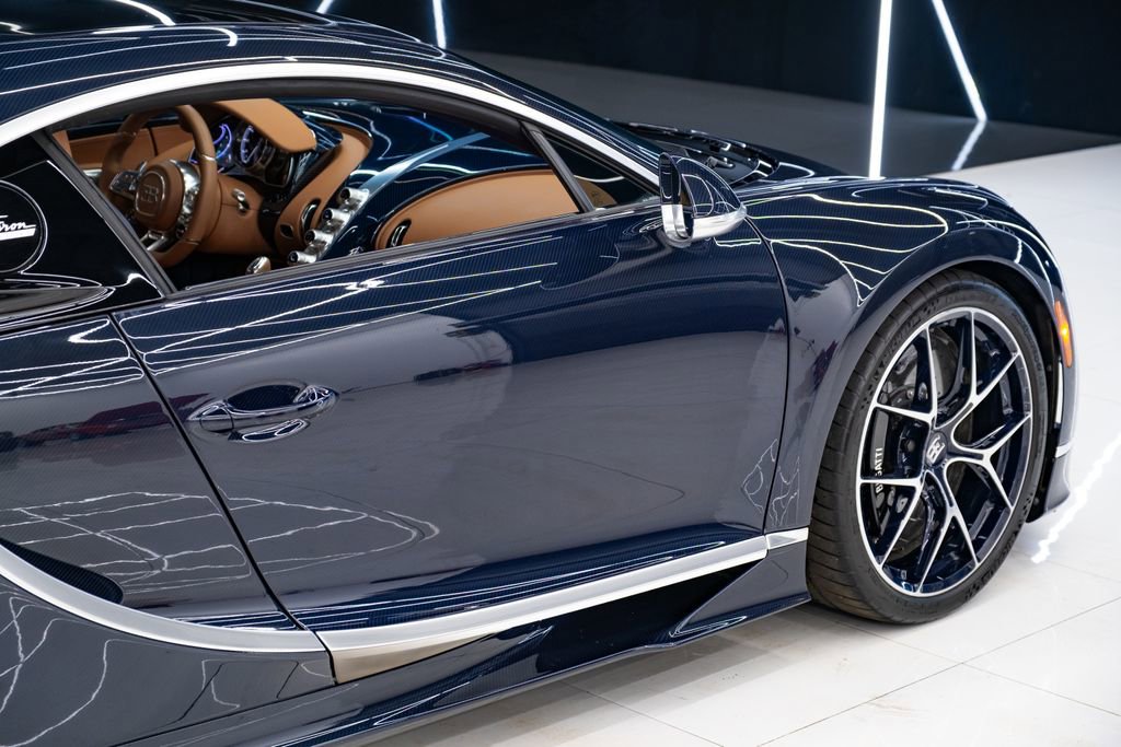 Used 2020 Bugatti Chiron AWD/4WD image 10
