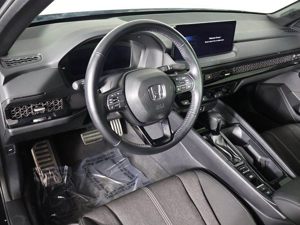 Used 2025 Honda Accord Sport image 27