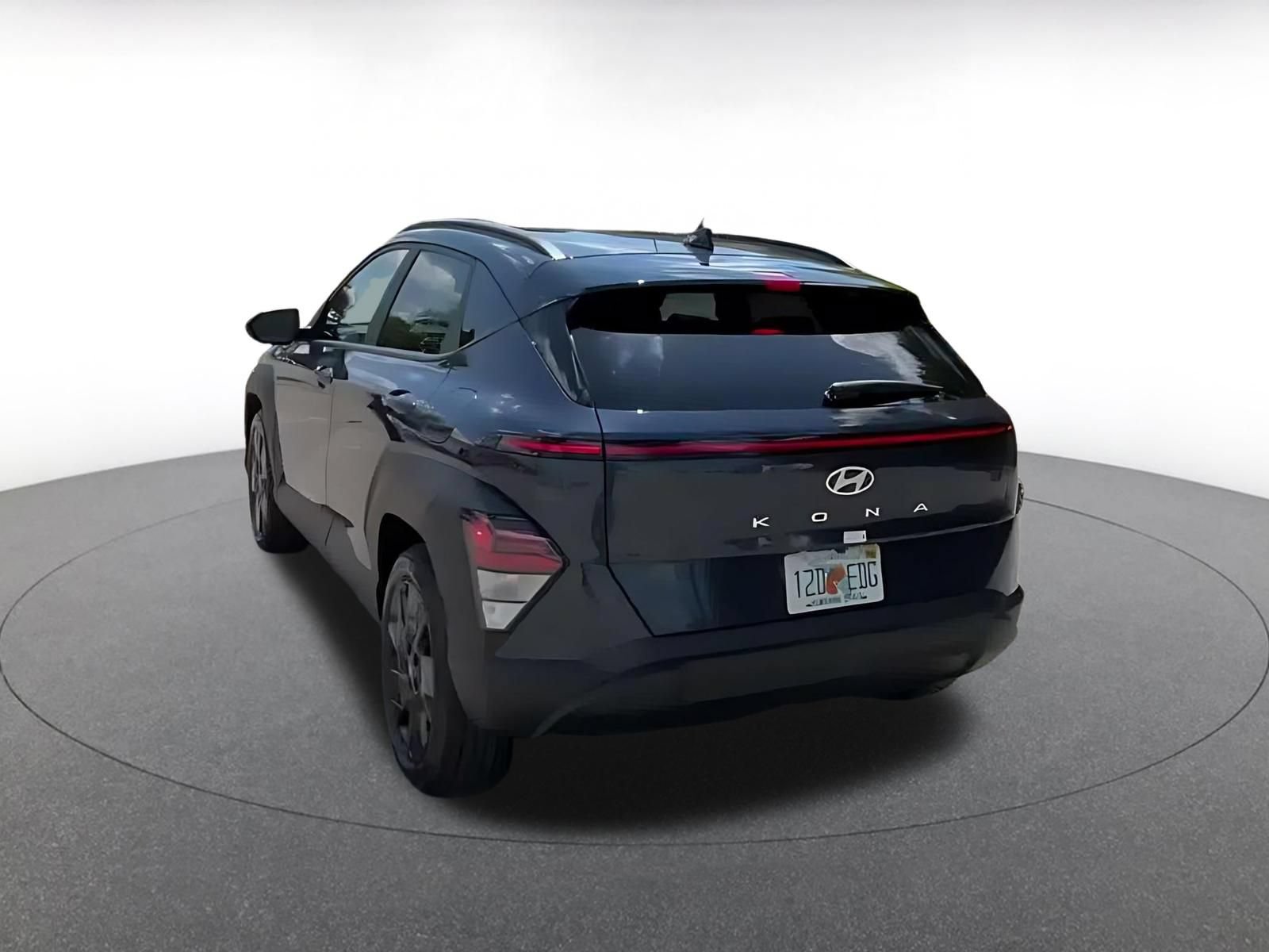 Used 2026 Hyundai Kona SEL Sport FWD image 9