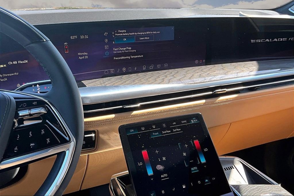 Certified 2025 Cadillac Escalade IQ Luxury 2 image 9