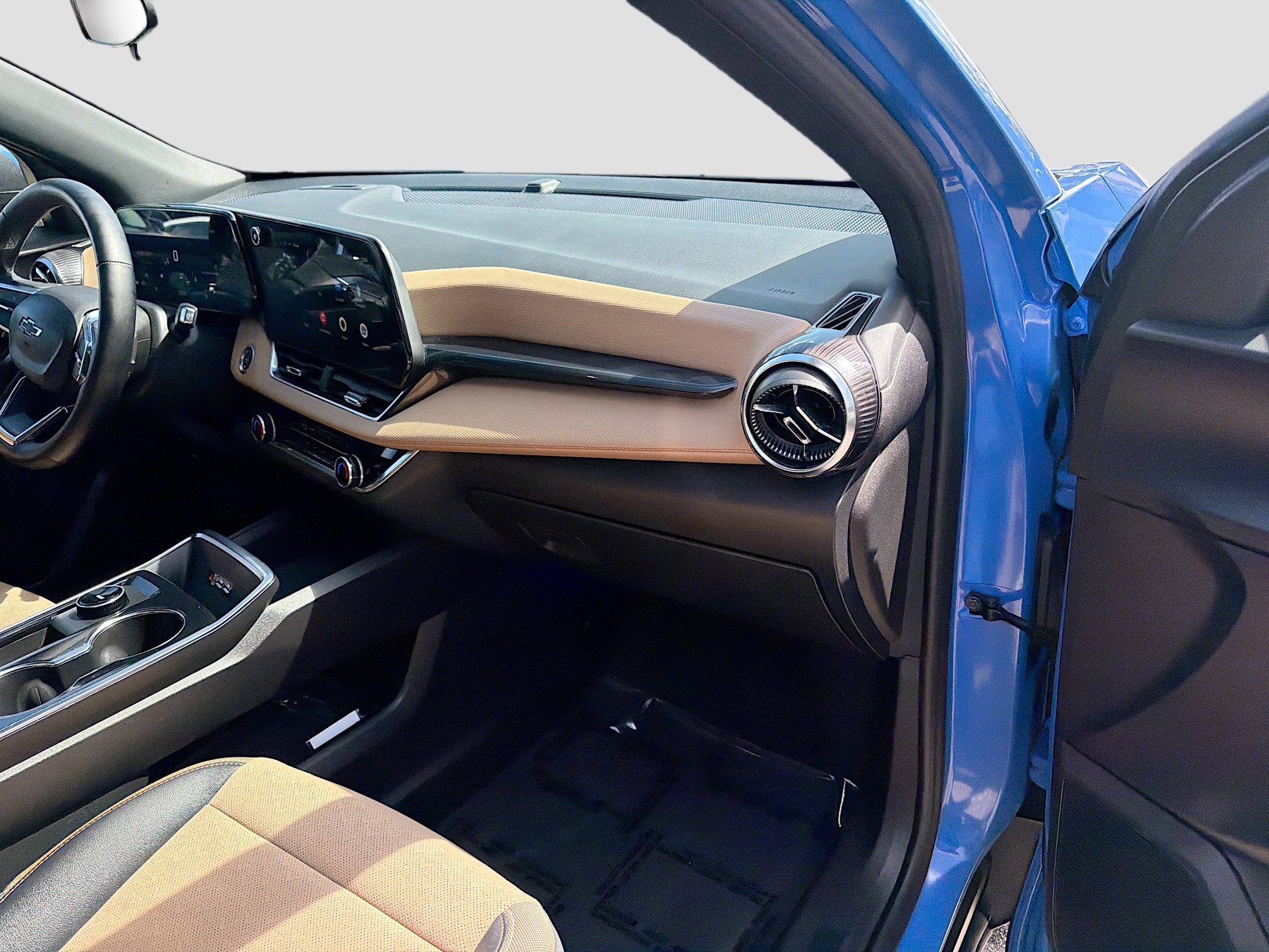 Used 2025 Chevrolet Equinox ACTIV image 33