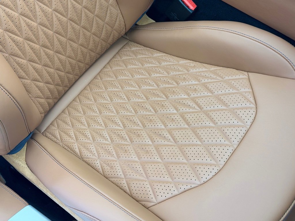 New 2025 Aston Martin DB12 Convertible image 17