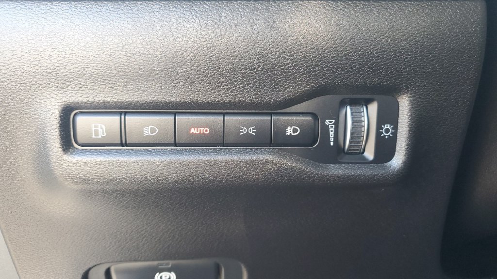 Used 2026 Jeep Cherokee Limited AWD/4WD image 25