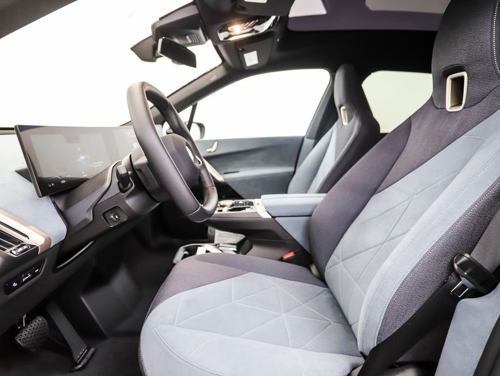New 2026 BMW iX xDrive45 image 11