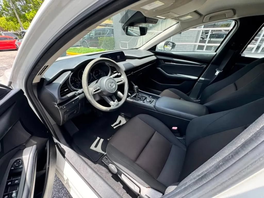 Used 2021 MAZDA MAZDA3 s FWD image 11