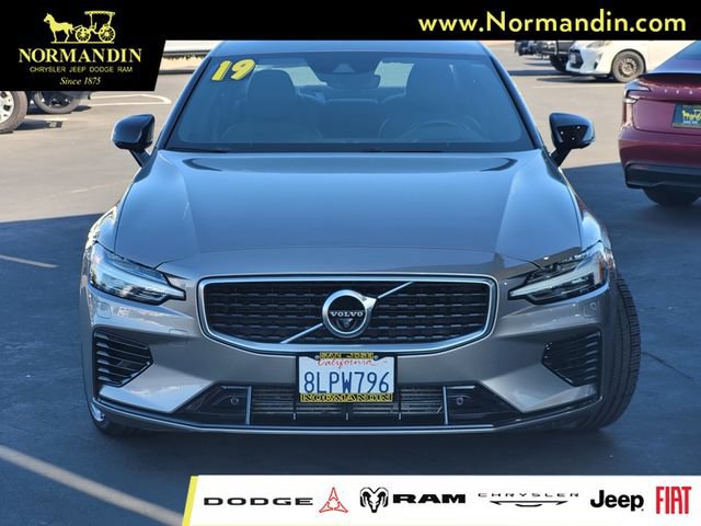 Used 2019 Volvo S60 T8 R-Design AWD/4WD image 2