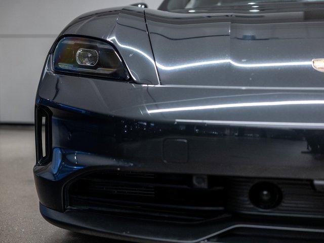 Used 2025 Porsche Cayenne S image 13