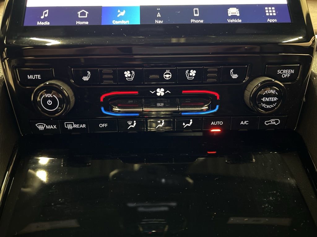 Used 2024 Jeep Grand Cherokee Summit w/ Adv Protech Group IV image 24