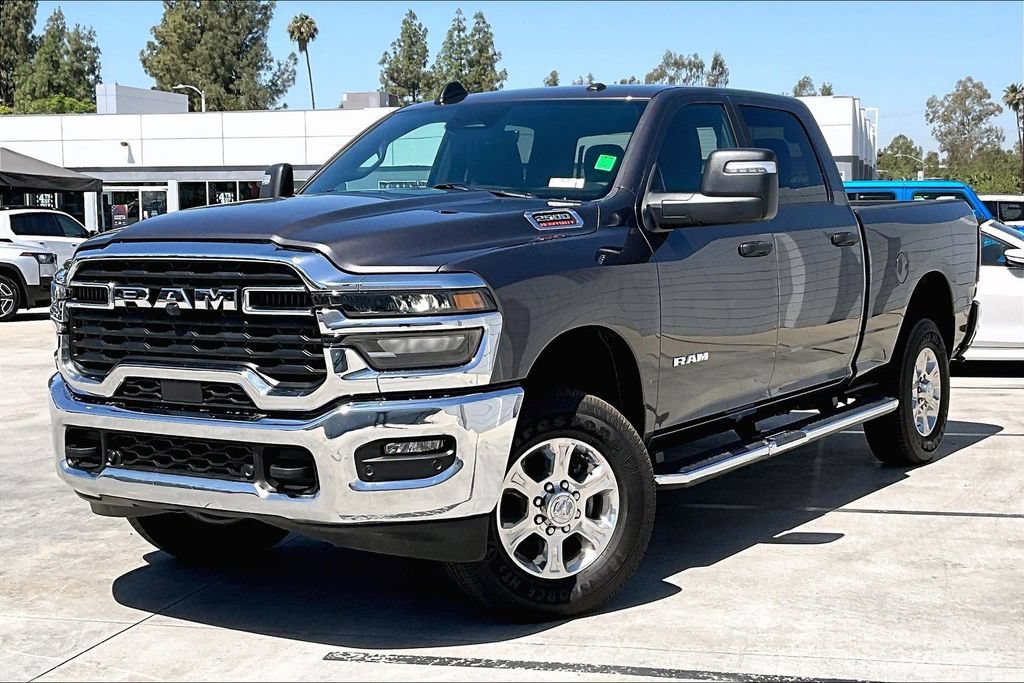Used 2026 RAM 2500 Big Horn AWD/4WD image 2
