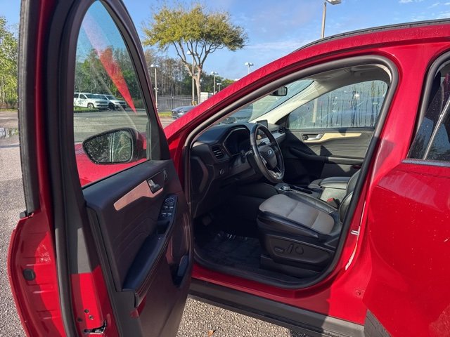 Used 2022 Ford Escape Titanium w/ Titanium Elite Package image 13