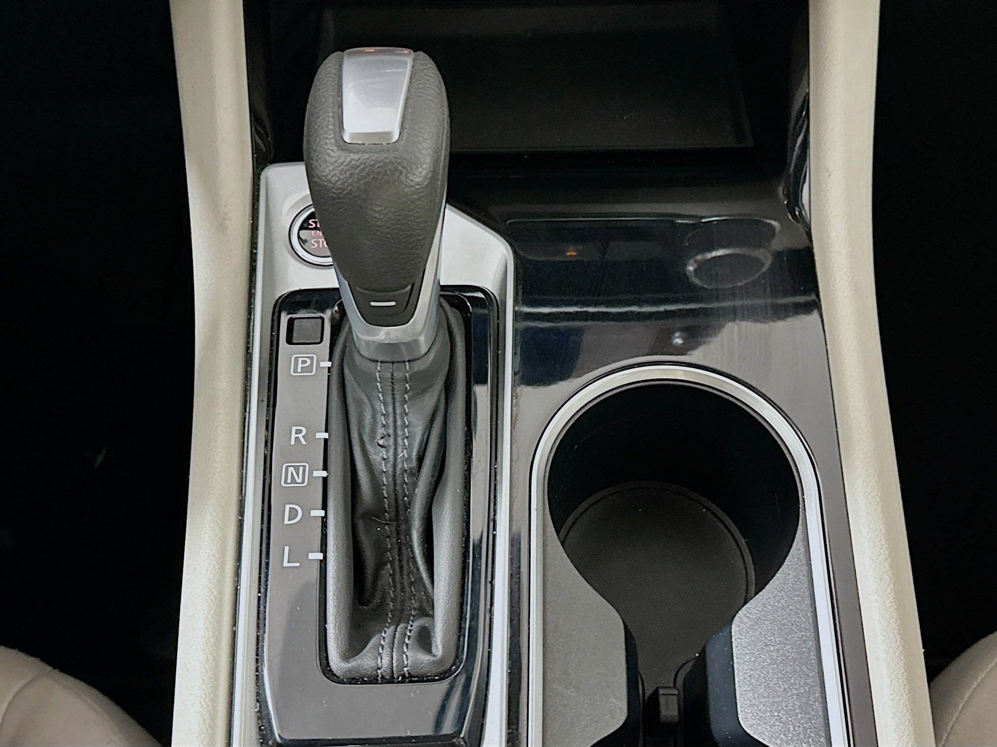 Used 2024 Nissan Altima 2.5 SV image 23